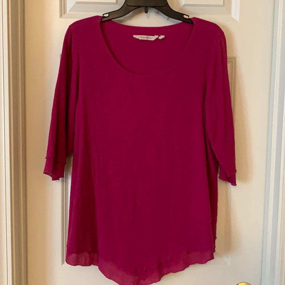Hot Pink Gauze Blouse. Sz M. Excellent.